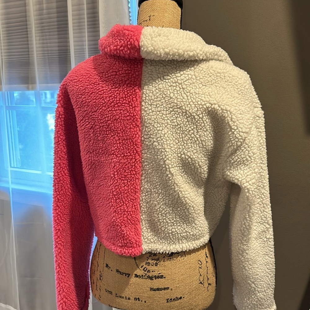 Pink & White Cropped Jacket - Picture 3 of 3